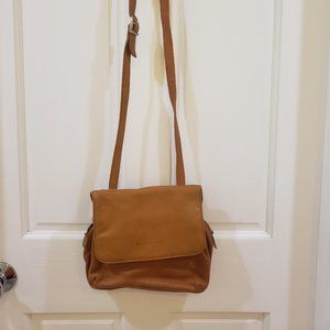 Kenneth Cole leather small crossbody